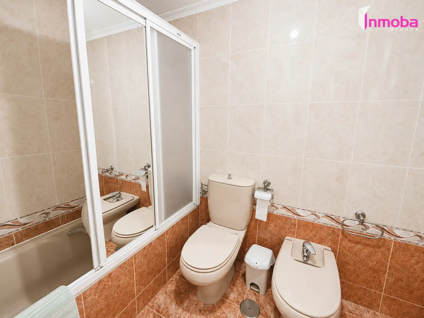 Bathroom of Flat for sale in Aranda de Duero  with Storage room and Balcony