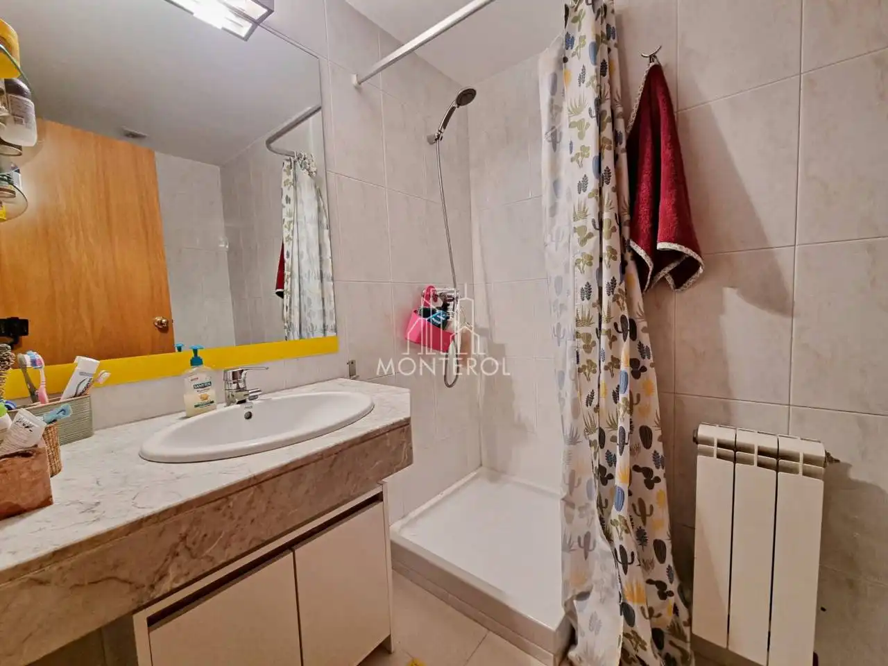 Baño de Piso en venta en Cerdanyola del Vallès con Aire acondicionado, Calefacción y Parquet