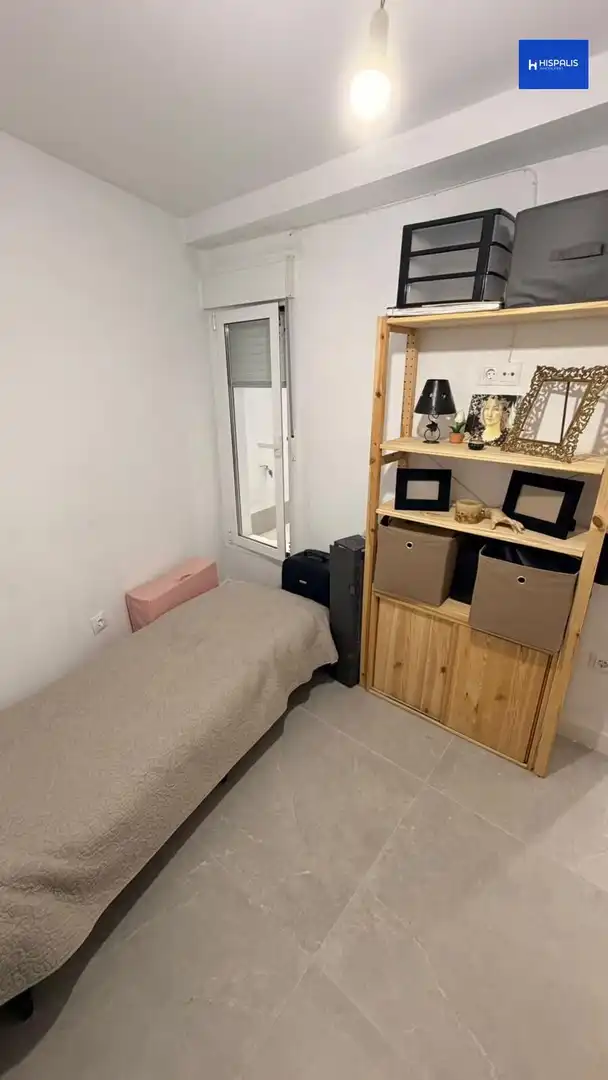 Bedroom of Apartments for sale in Nervión