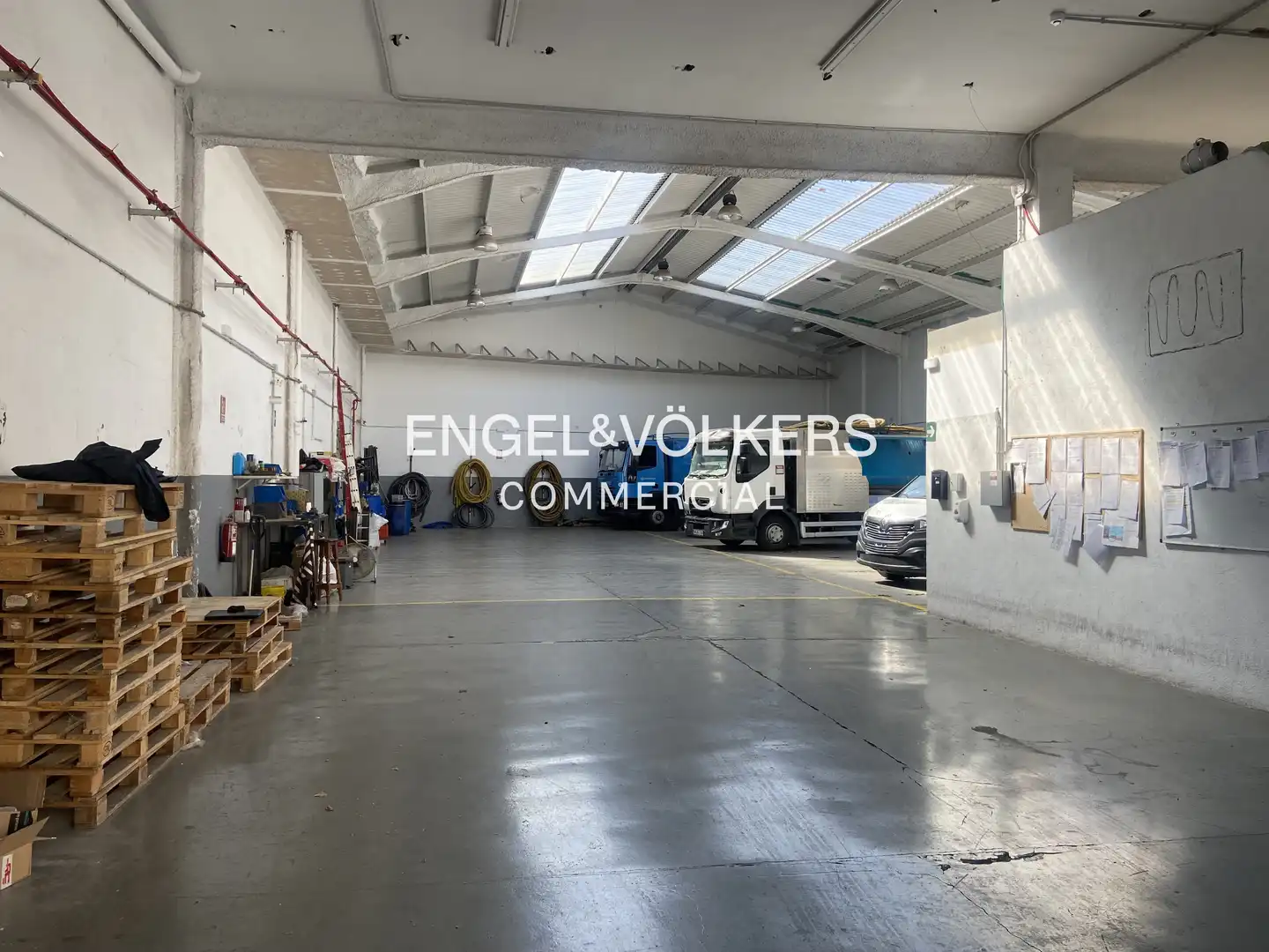 Nave industrial en venta en Terrassa