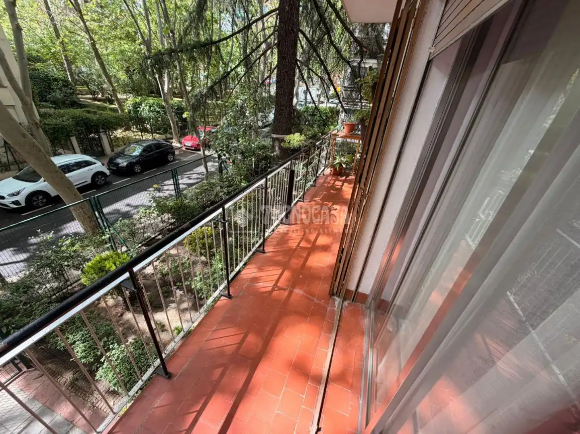 Terrasse von Wohnung zum Verkauf in Madrid mit Heizung und Haustechnik