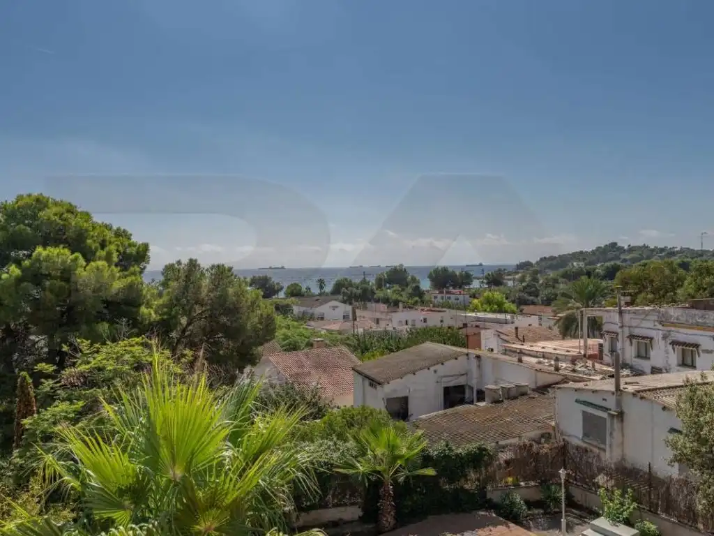 Vista exterior de Casa o xalet en venda en Tarragona amb Aire condicionat, Jardí privat i Terrassa