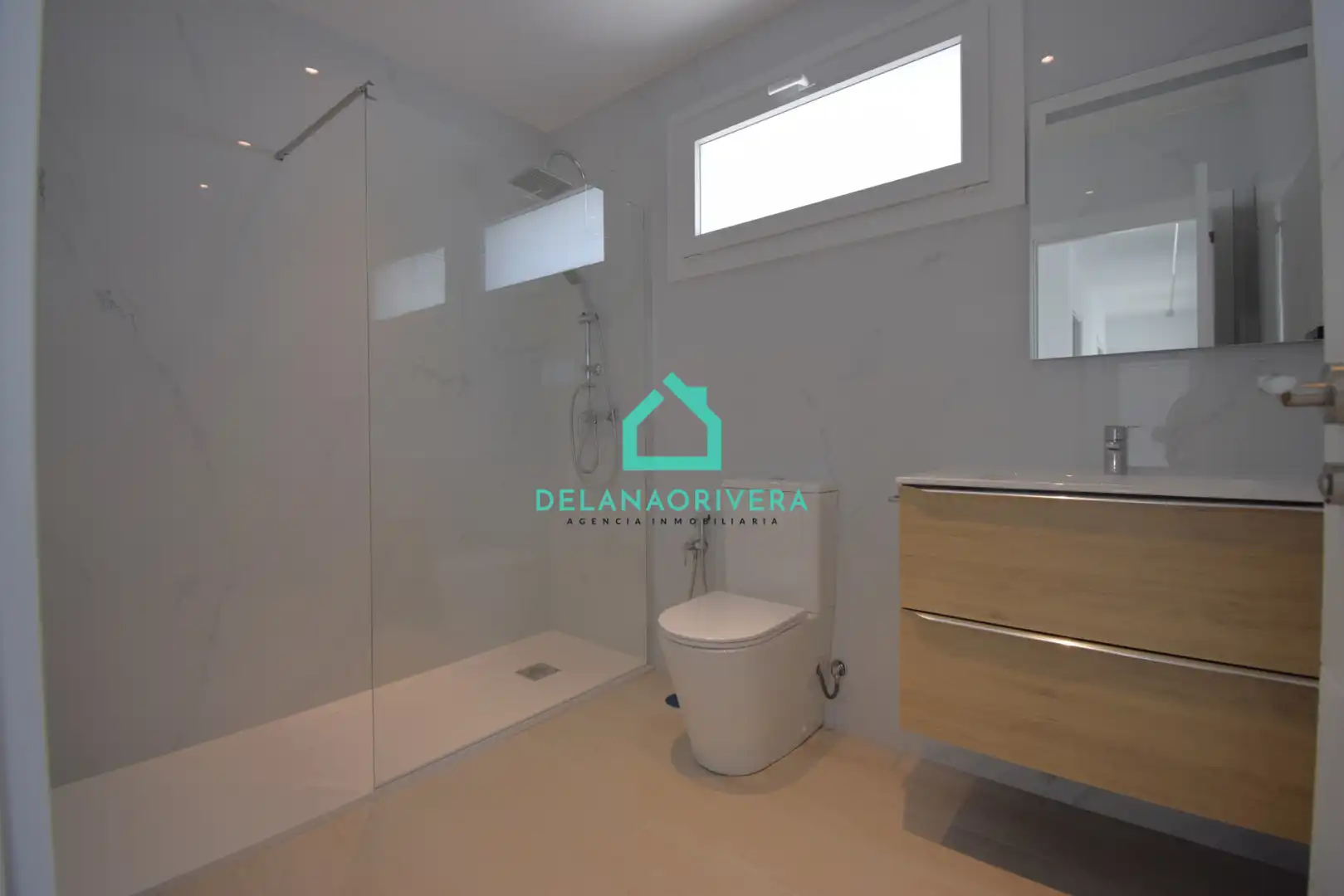 Bathroom of Houses for sale in Pozo de Guadalajara  with Heating, Private garden and Furnished