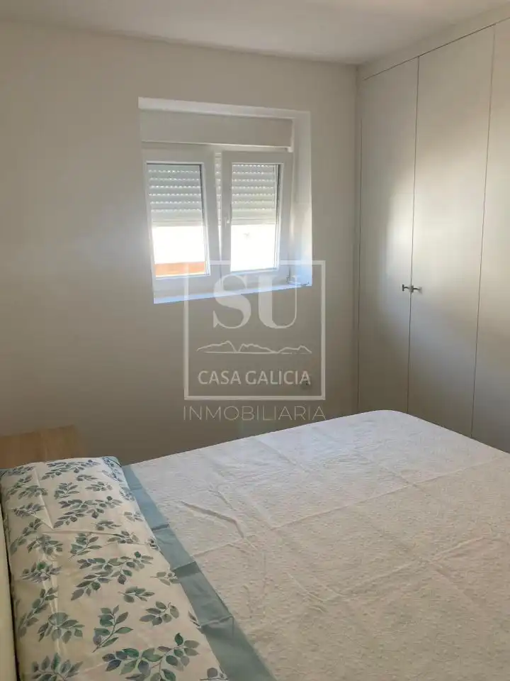 Schlafzimmer von Wohnung zur Miete in Baiona mit Klimaanlage, Heizung und Möbliert