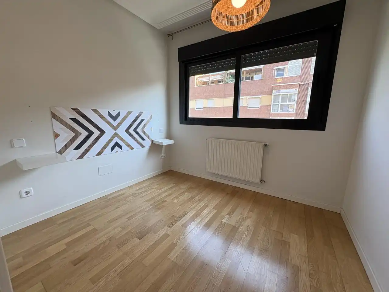 Schlafzimmer von Wohnung zur Miete in Madrid mit Klimaanlage, Heizung und Parkett