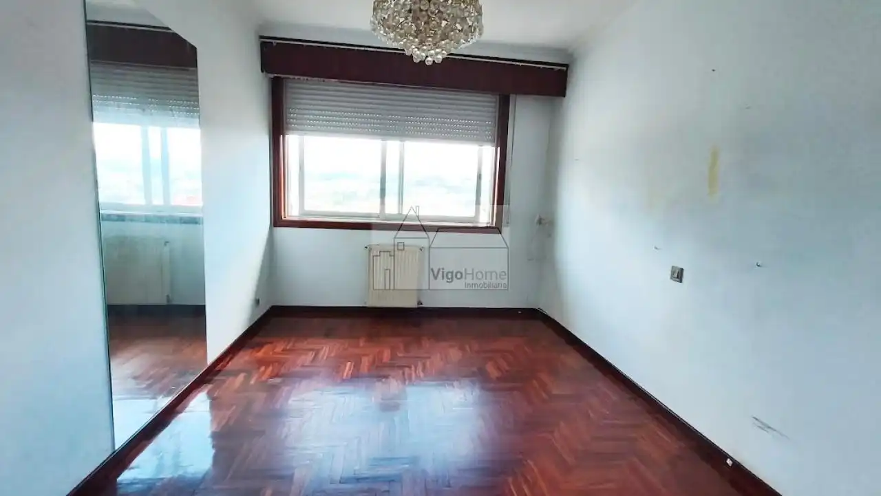 Bedroom of Flat for sale in Vigo   with Heating and Storage room