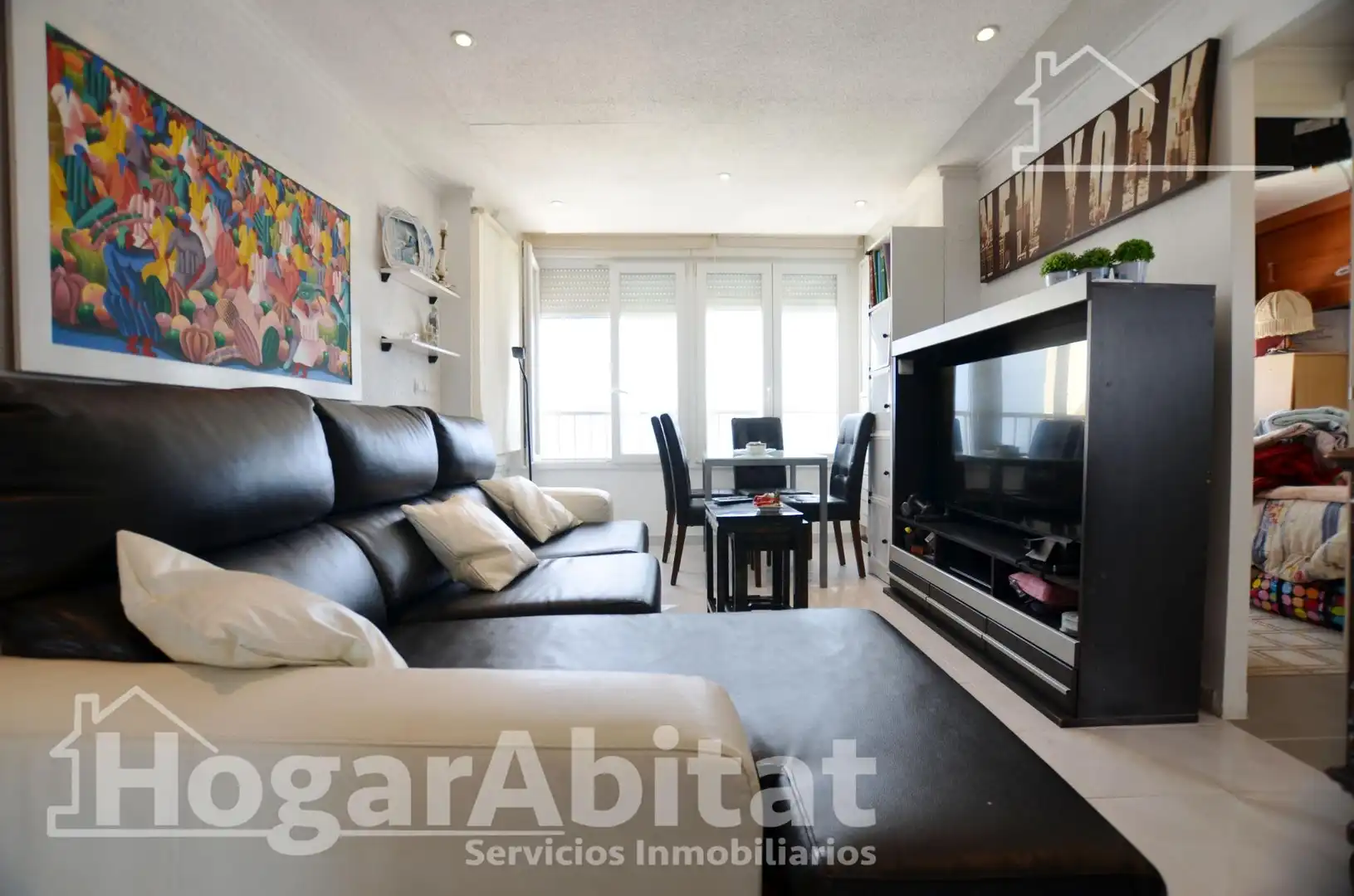 Wohnzimmer von Wohnung zum Verkauf in Gandia mit Klimaanlage, Privatgarten und Gemeinschaftspool