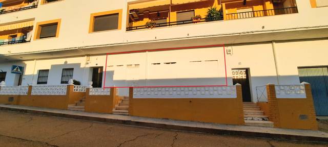 Local comercial en Venta en C/ Palacio en Orellana la Vieja