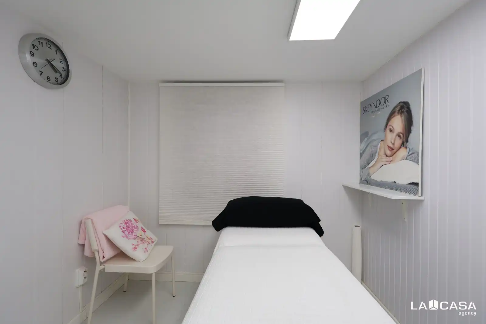 Business premises for transfer in Carrer de Blai, imagen 22