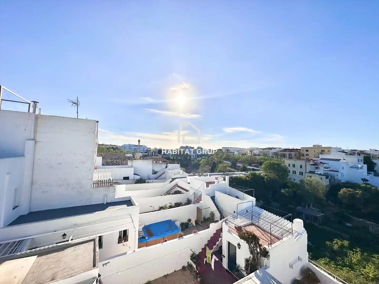 Vista exterior de Casa adosada en venda en Ciutadella de Menorca amb Calefacció i Terrassa