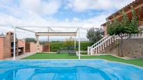 Piscina de Casa o xalet en venda en Hormigos amb Aire condicionat, Terrassa i Piscina