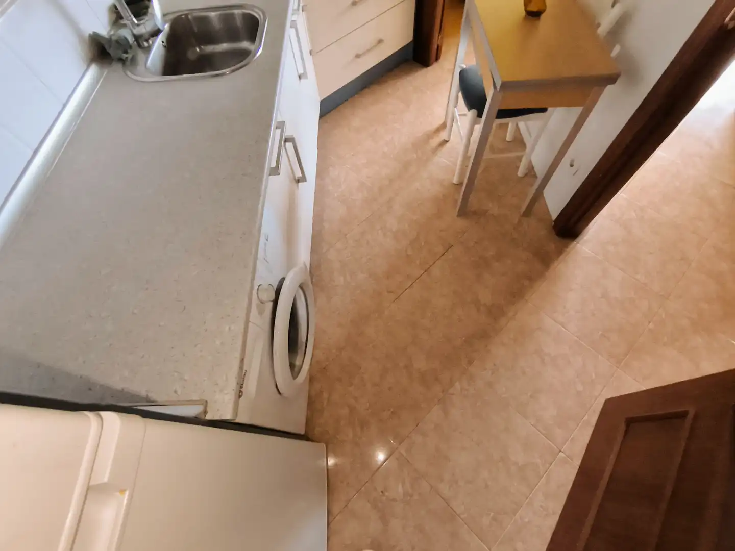 Kitchen of Ground floor for rent in Palencia  with Heating, Parquet flooring and Storage room
