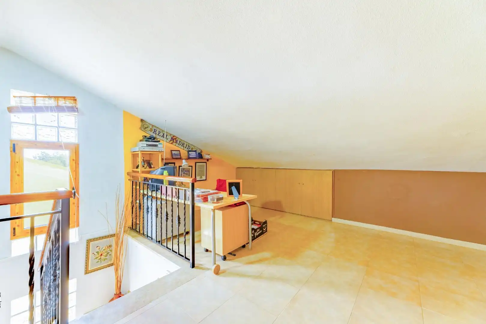 Casa adosada en venta en Chiva con Aire acondicionado, Calefacción y Terraza