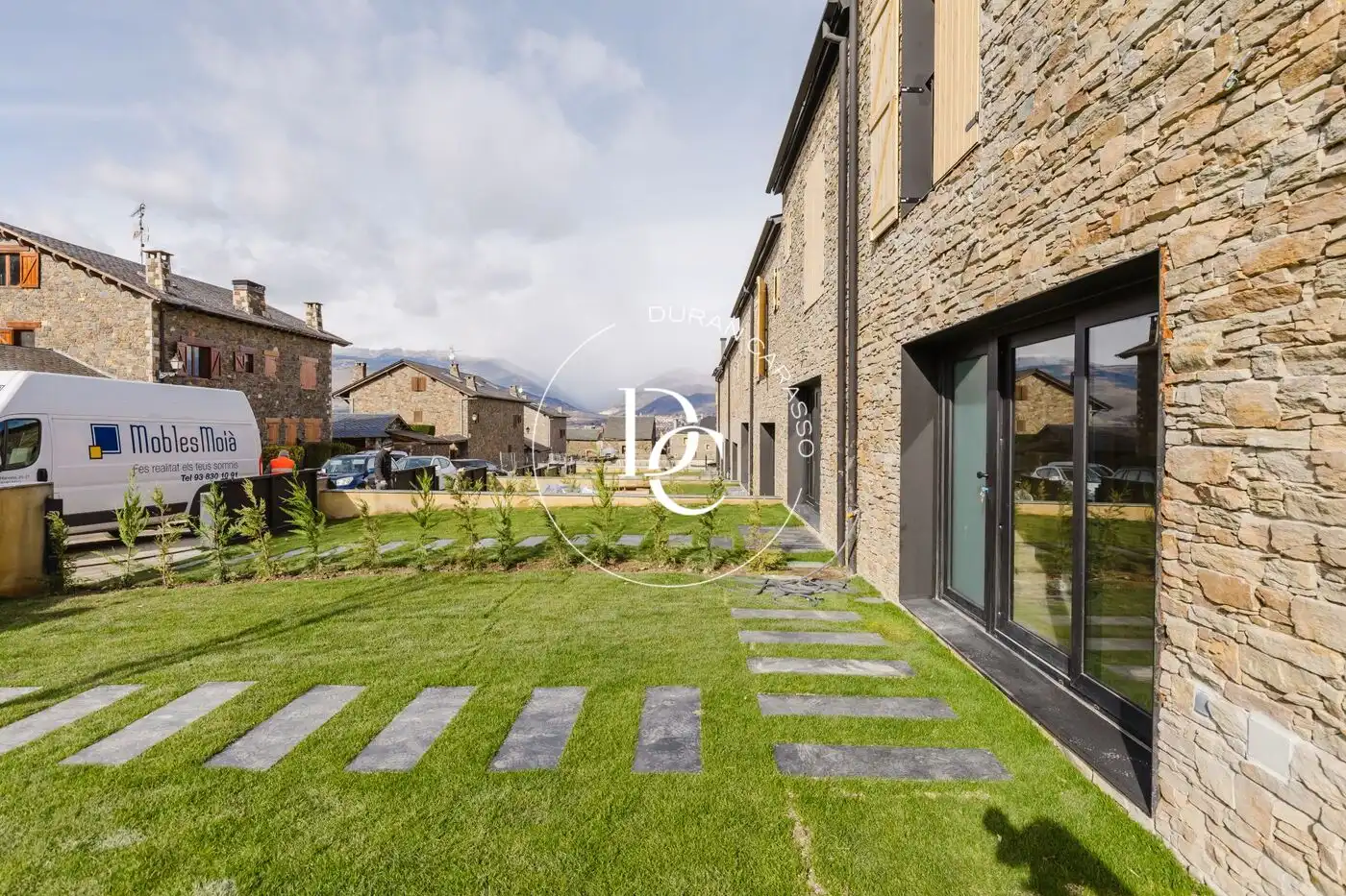 Vista exterior de Casa o chalet en venta en Puigcerdà con Jardín privado
