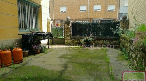 SE VENDE CASA INDEPENDIENTE CON TERRENO EN CABAÑAQUINA. De dos plantas, cuatro habitaciones dobles, cocina amplia, sala de estar,, imatge 3