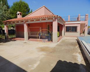 Vista exterior de Casa o xalet en venda en La Font de la Figuera amb Terrassa i Piscina