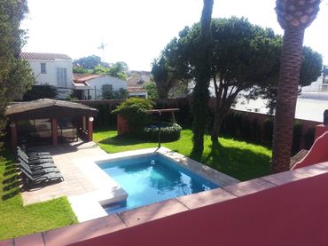 House with pool for sale in San Roque Pueblo