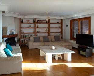 Living room of House or chalet for sale in La Pobla de Farnals  with Air Conditioner, Terrace and Swimming Pool