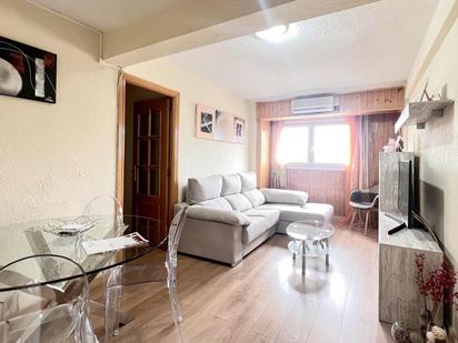 Living room of Flat for sale in Móstoles  with Air Conditioner and Heating