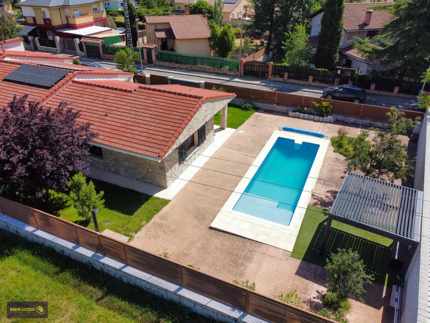 Piscina de Casa o chalet en venta en Buitrago del Lozoya con Calefacción, Jardín privado y Terraza