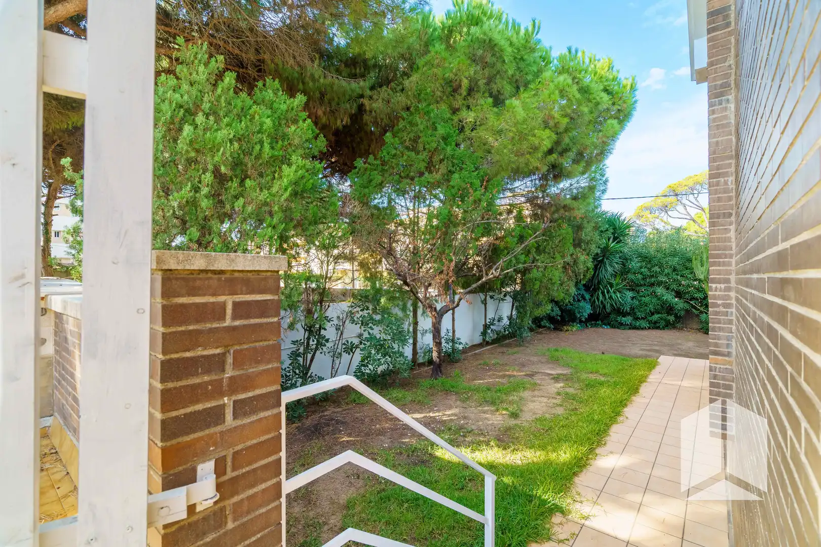 Vista exterior de Casa adosada en venta en Castelldefels con Aire acondicionado, Calefacción y Terraza