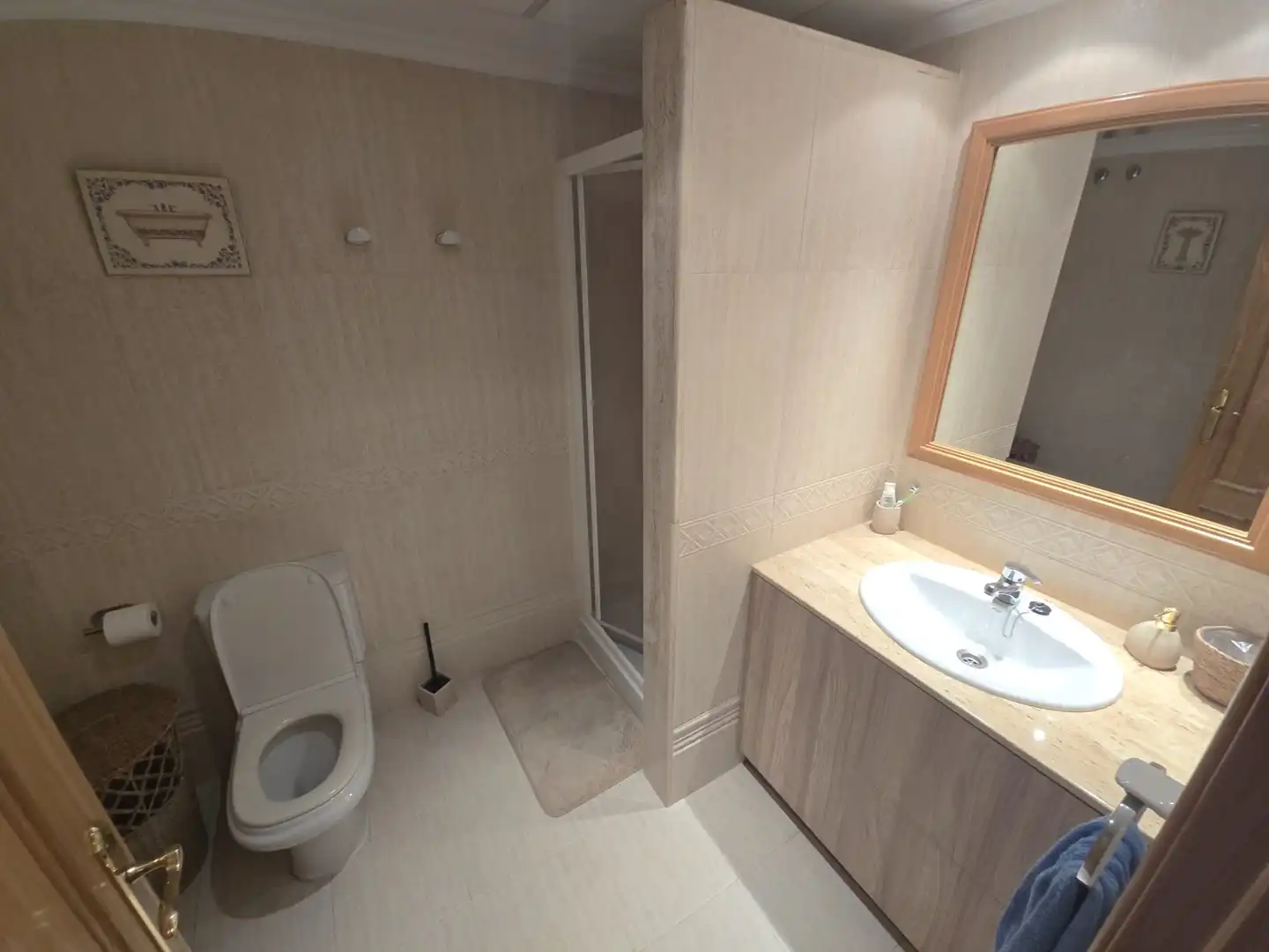 Badezimmer von Wohnungen zur Miete in Cáceres mit Klimaanlage, Heizung und Terrasse