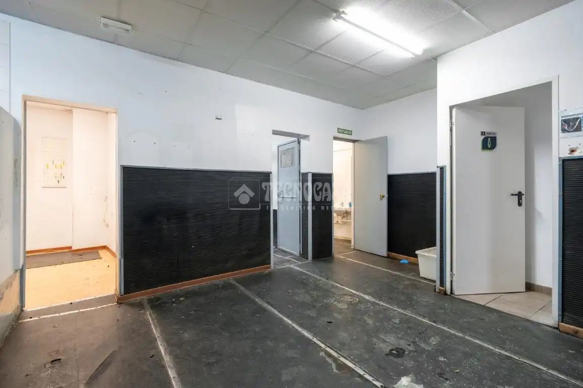 Local comercial en venda a Centro, imagen 4
