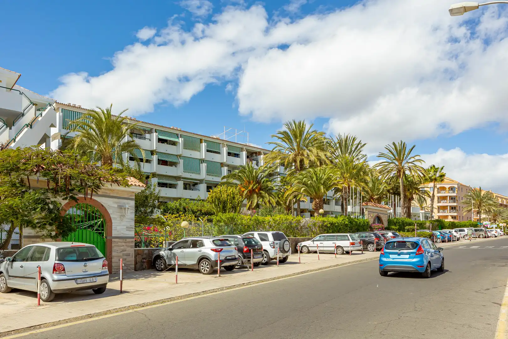 Vista exterior de Piso en venta en San Bartolomé de Tirajana con Terraza, Piscina y Amueblado