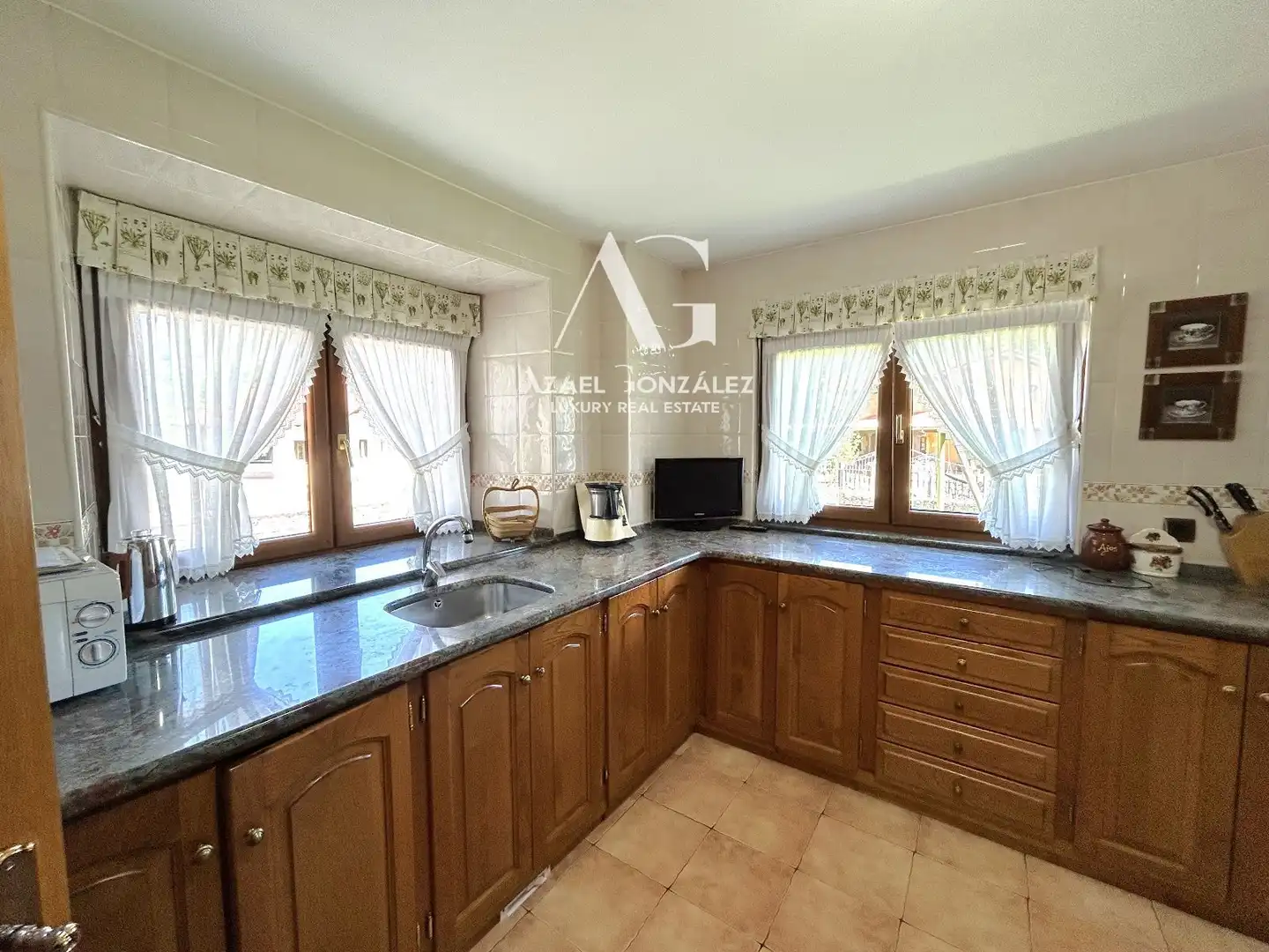 Cocina de Casa o chalet en venta en Ruente con Calefacción, Jardín privado y Terraza