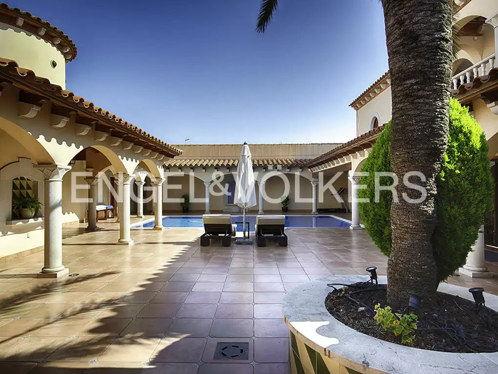 Chalet con piscina en venta en Carrer Salins 2ª Línea, imagen 4
