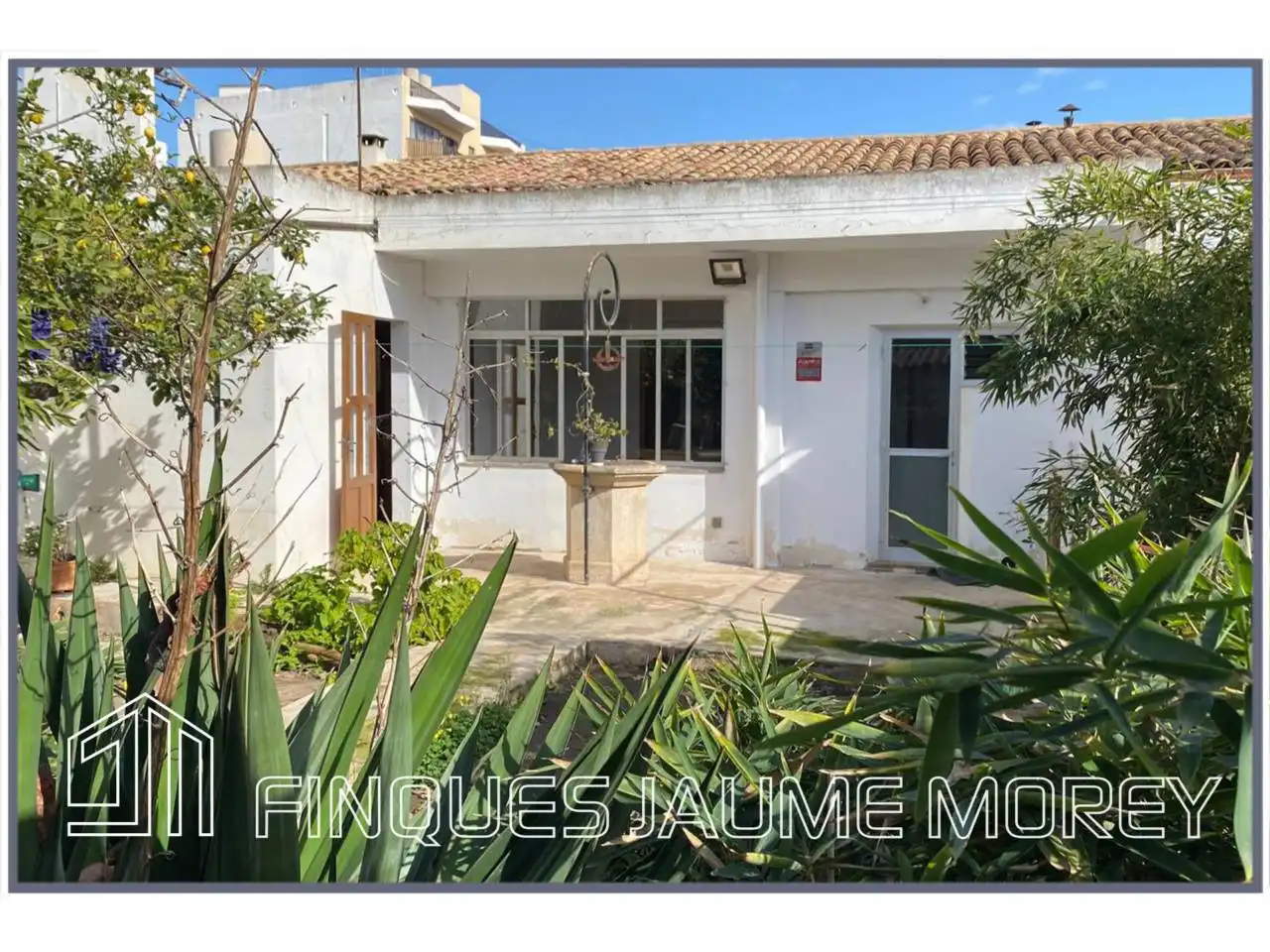 Casa o xalet en venda a Calle Costa i Llobera, 1, Cristo Rey - Parque Europa