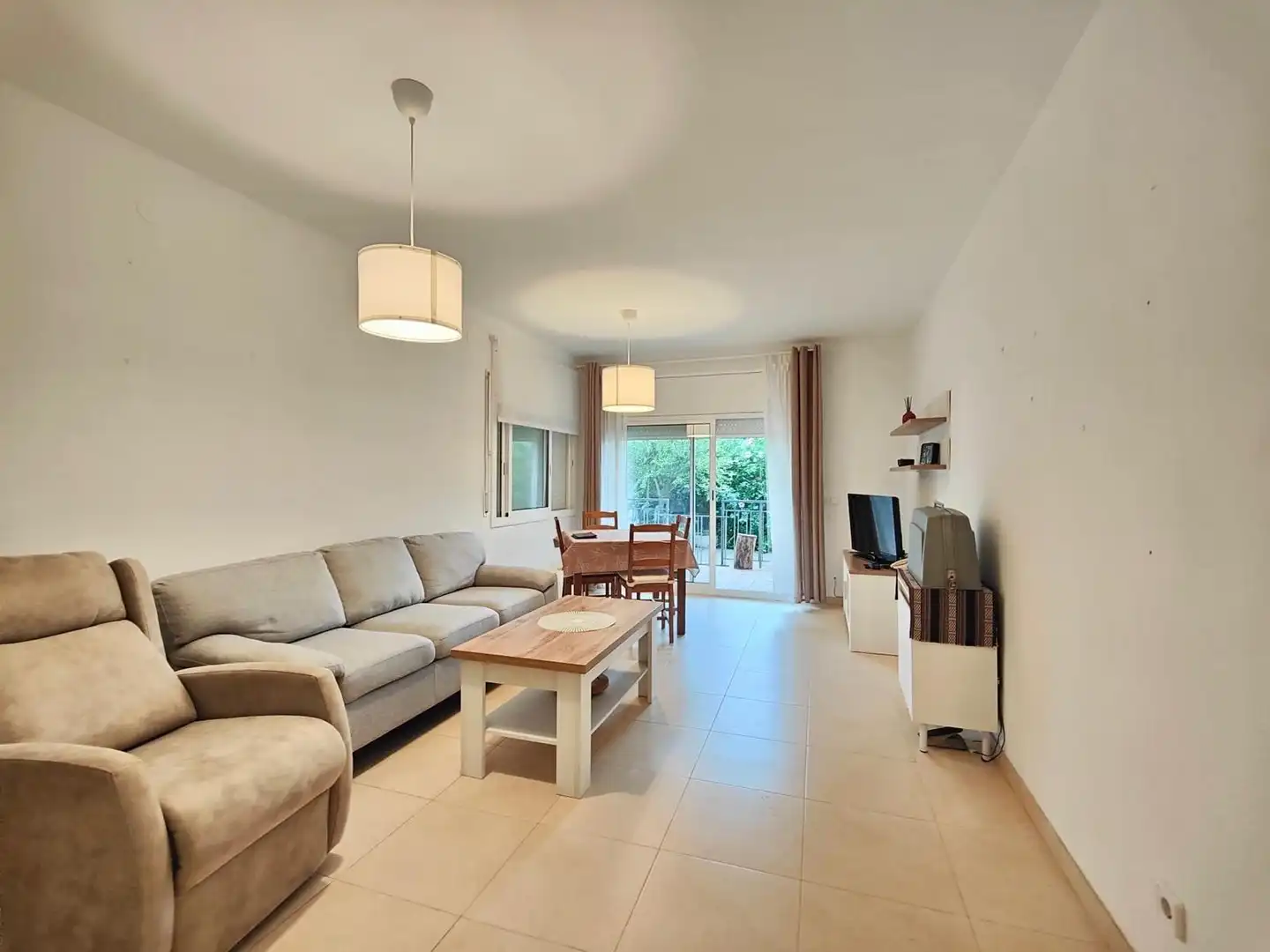 Bajo con jardín en venta en Segur de Calafell, imagen 3