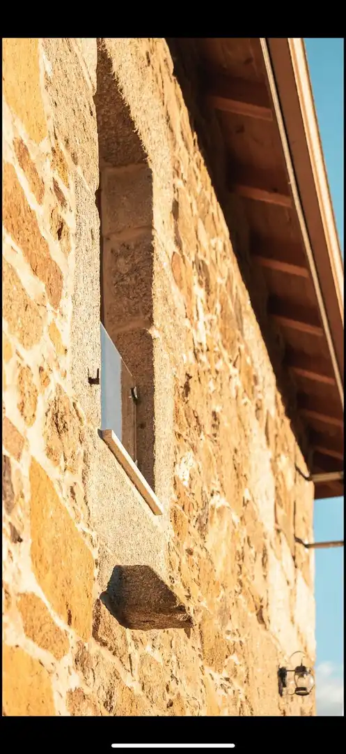 Vista exterior de Casa o xalet en venda en A Merca   amb Jardí privat, Terrassa i Moblat