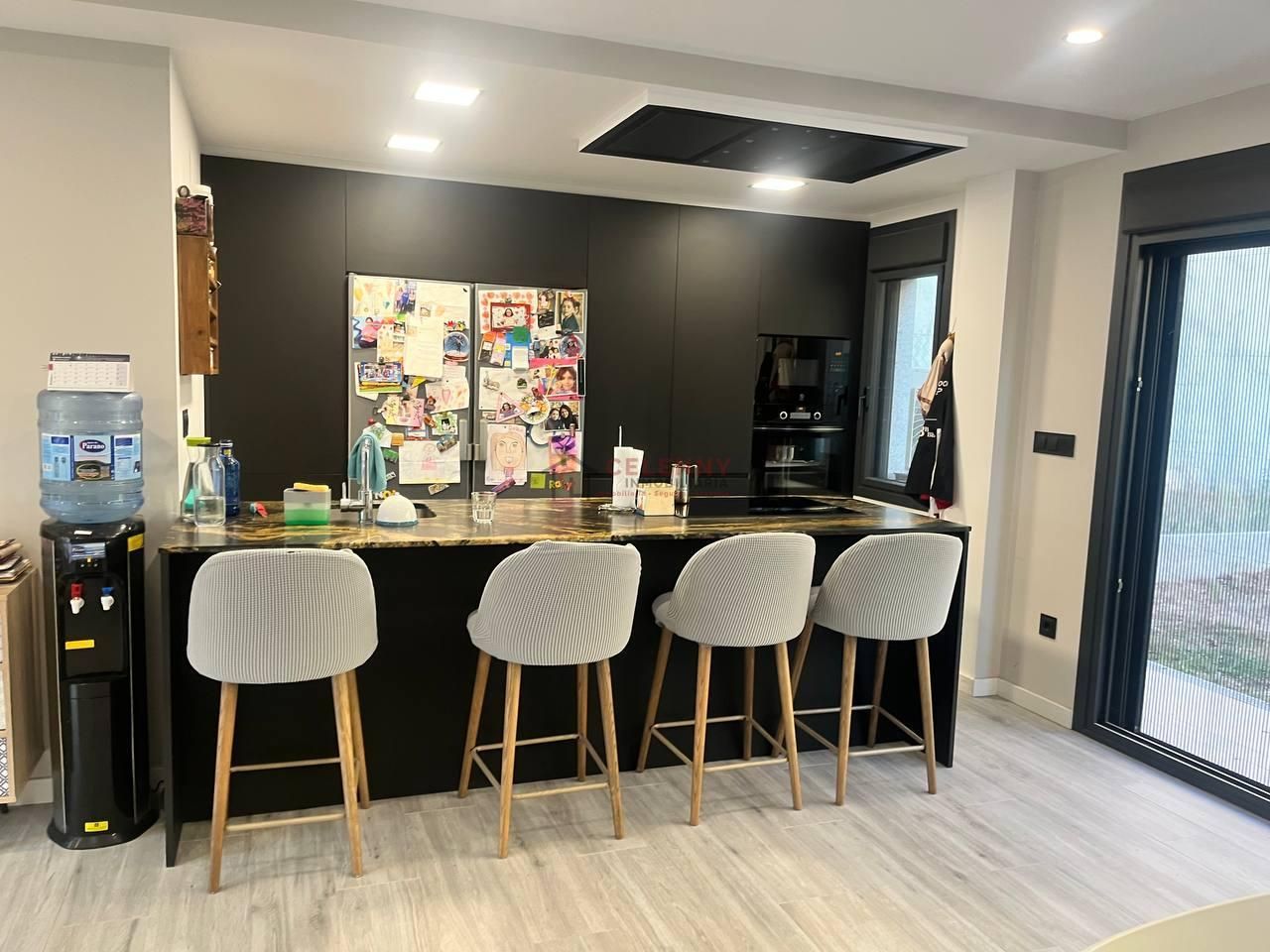 Kitchen of Single-family semi-detached for sale in Ourense Capital   with Heating, Private garden and Terrace