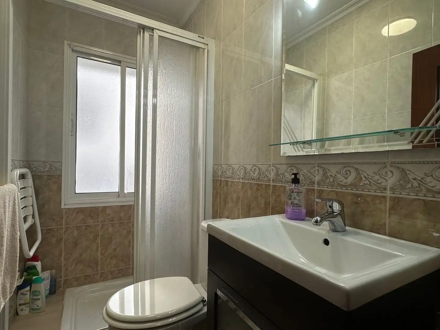 Baño de Piso en venta en Gijón  con Calefacción, Terraza y Piscina