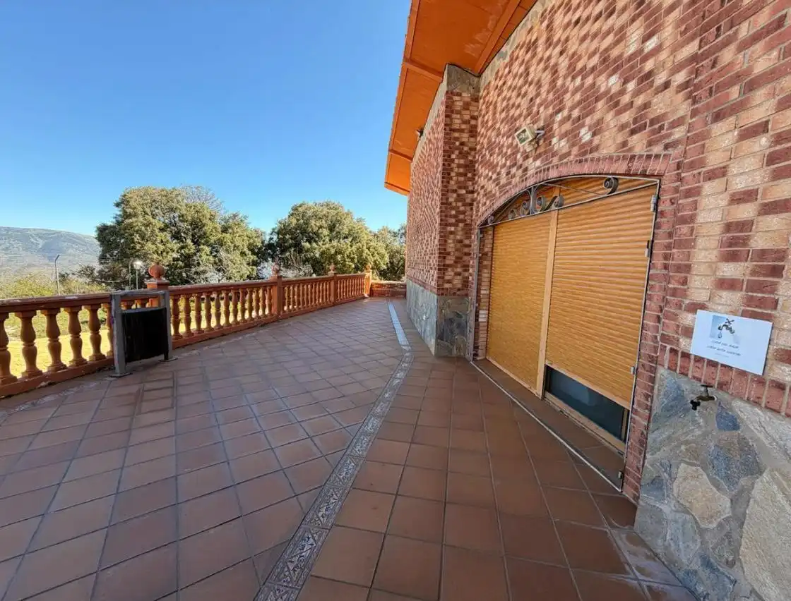 Houses for sale in Calle Cerro del Viento, Martos