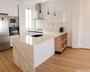 Kitchen of Flat to rent in  Valencia Capital  with Air Conditioner and Heating