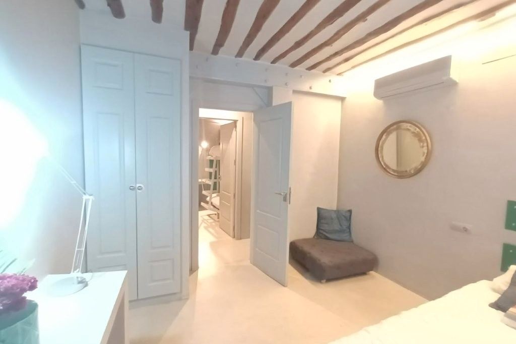 Dormitori de Pis en venda en  Madrid Capital amb Aire condicionat, Calefacció i Moblat