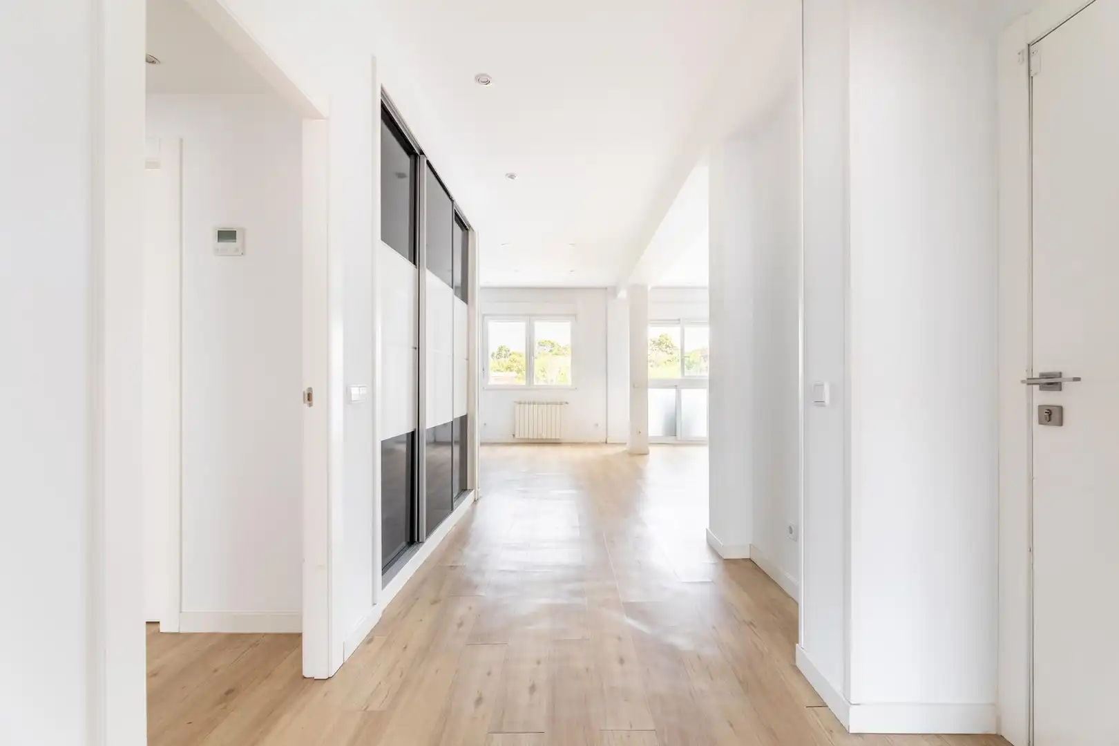 Flat for rent in Madrid  with Air Conditioner and Heating