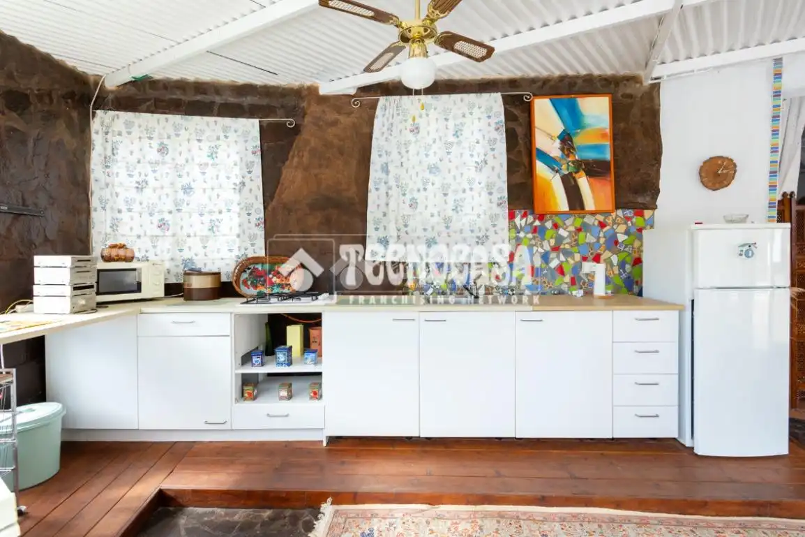 House with pool for sale in Arenas, imagen 11