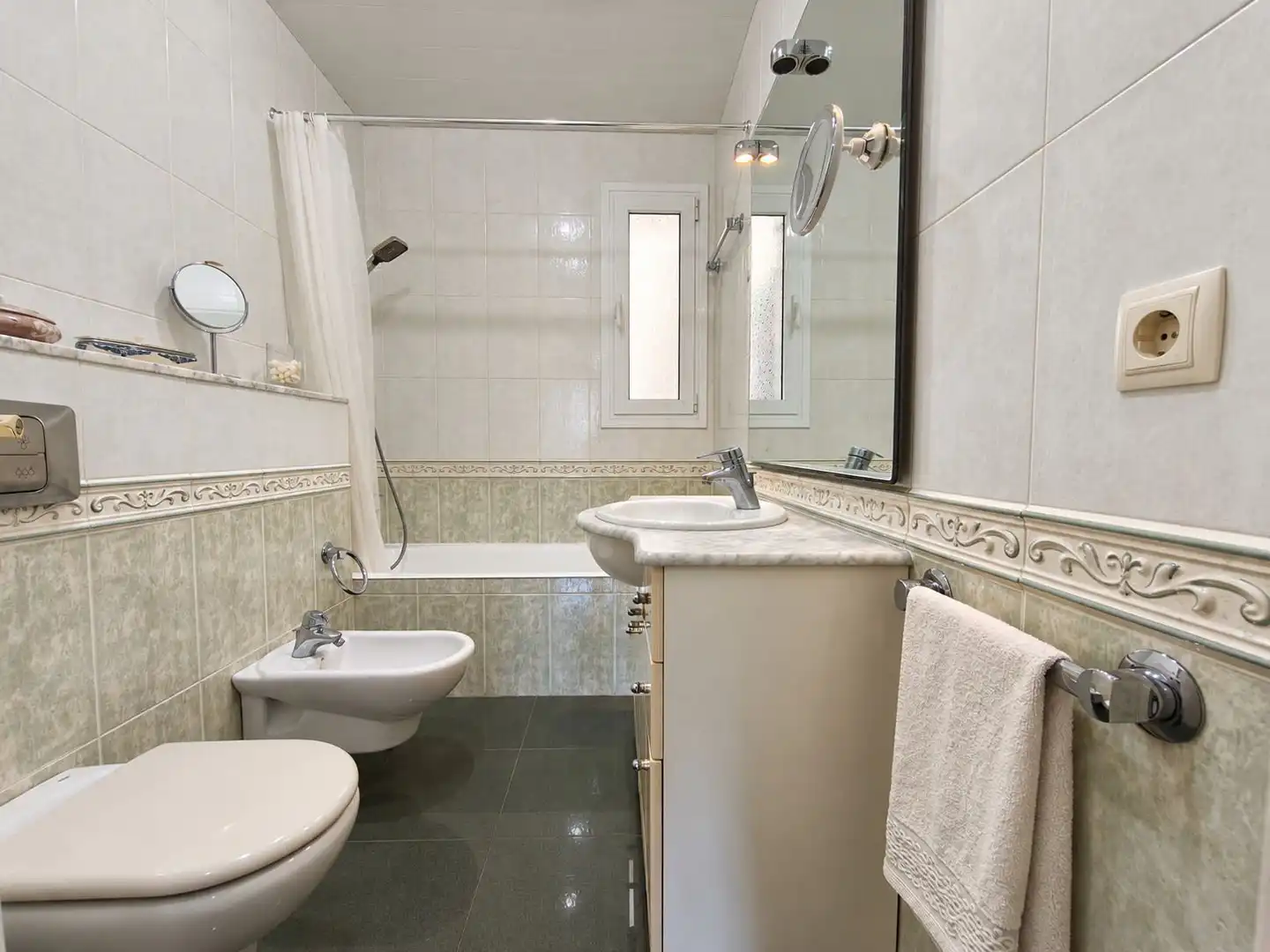 Bany de Apartament en venda en Barcelona