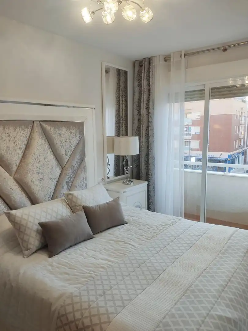 Habitación de Piso de alquiler en Roquetas de Mar con Aire acondicionado, Jardín privado y Terraza