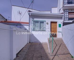 Vista exterior de Casa o xalet en venda en Hoyo de Manzanares amb Calefacció i Terrassa