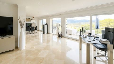 Moderno chalet con piscina y vistas panorámicas, imatge 4