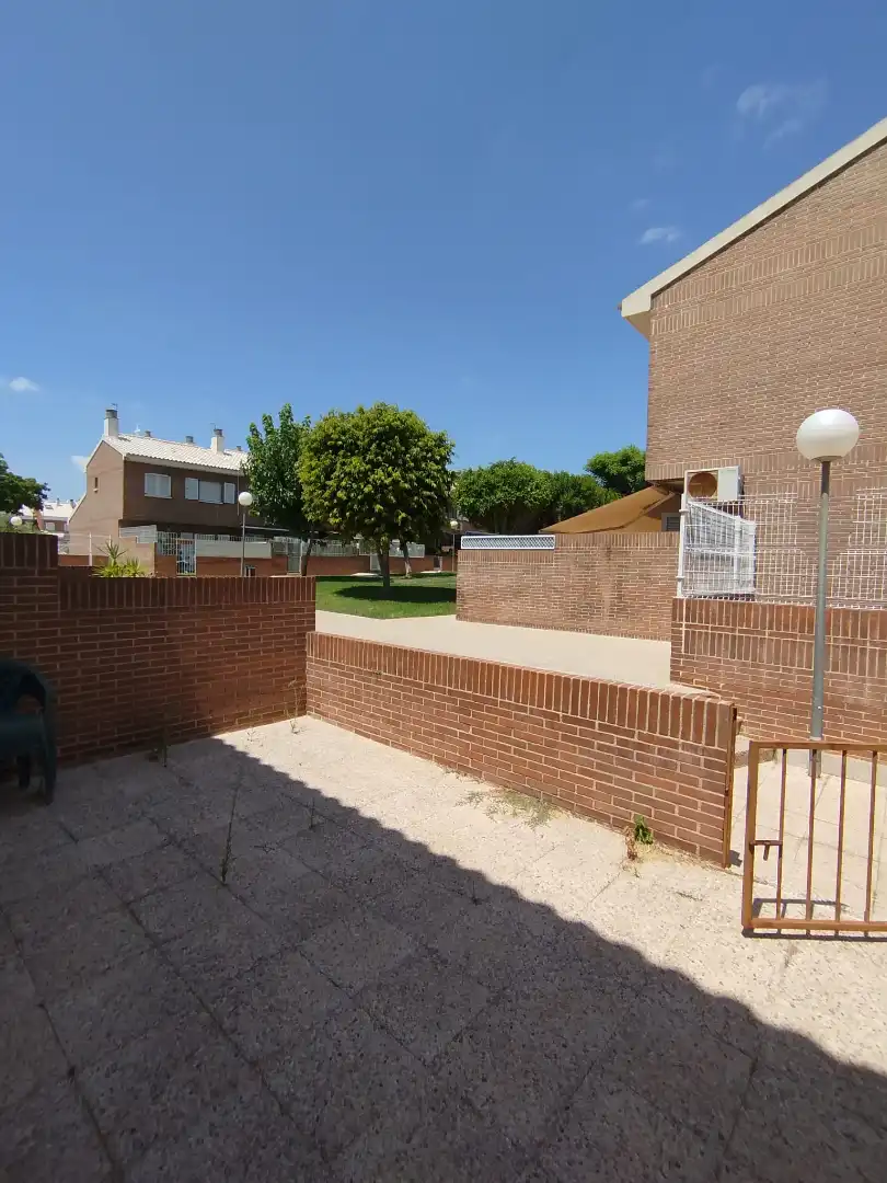 Vista exterior de Dúplex en venta en Murcia con Terraza, Trastero y Piscina comunitaria