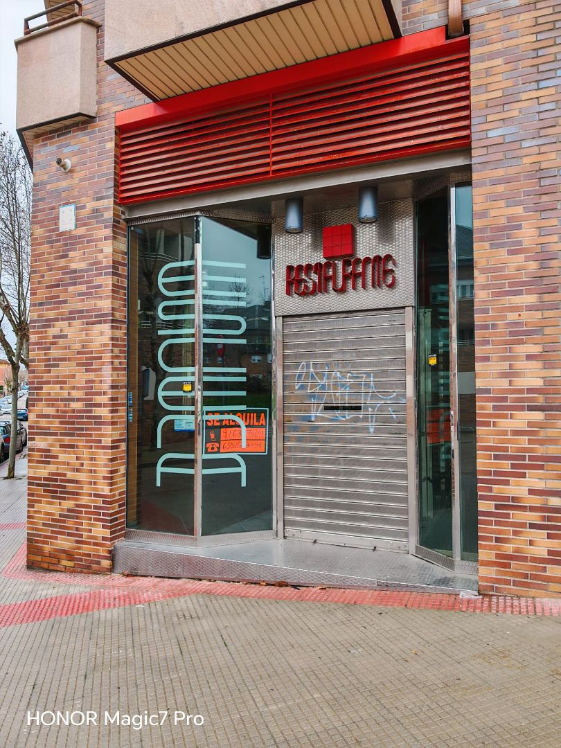 Local de alquiler en Calle Míster Lodge, 21, Centro