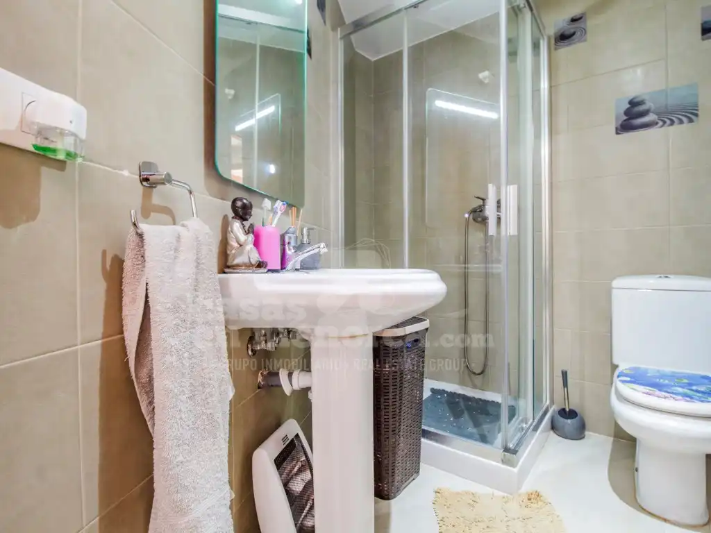 Bathroom of Flat for sale in Maó - Mahón  with Air Conditioner and Terrace