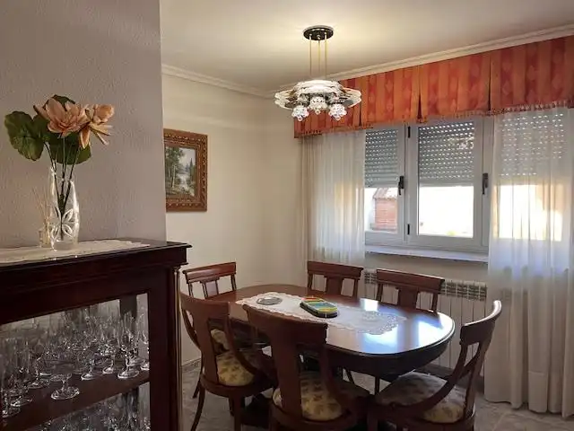 House with garden for sale in Villaturiel, imagen 5