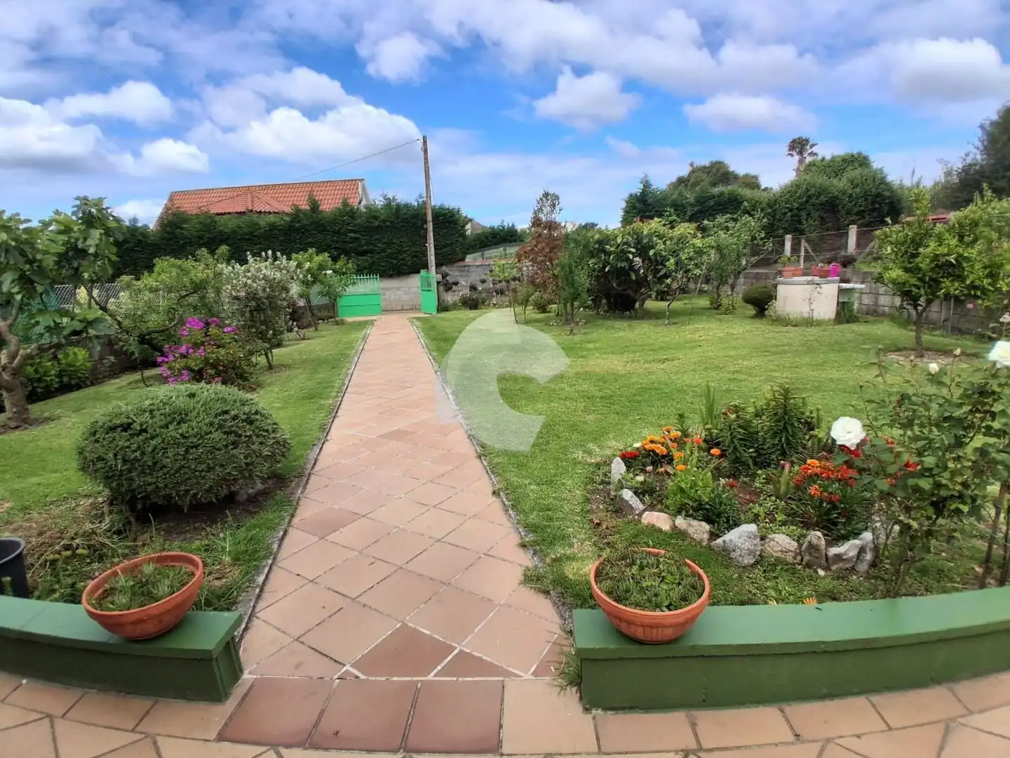 Jardí de Casa o xalet en venda en Cangas  amb Jardí privat
