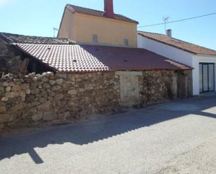 Exterior view of House or chalet for sale in Lozoyuela-Navas-Sieteiglesias